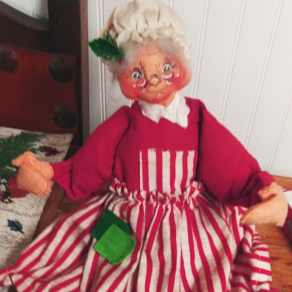 Vintage Annalee